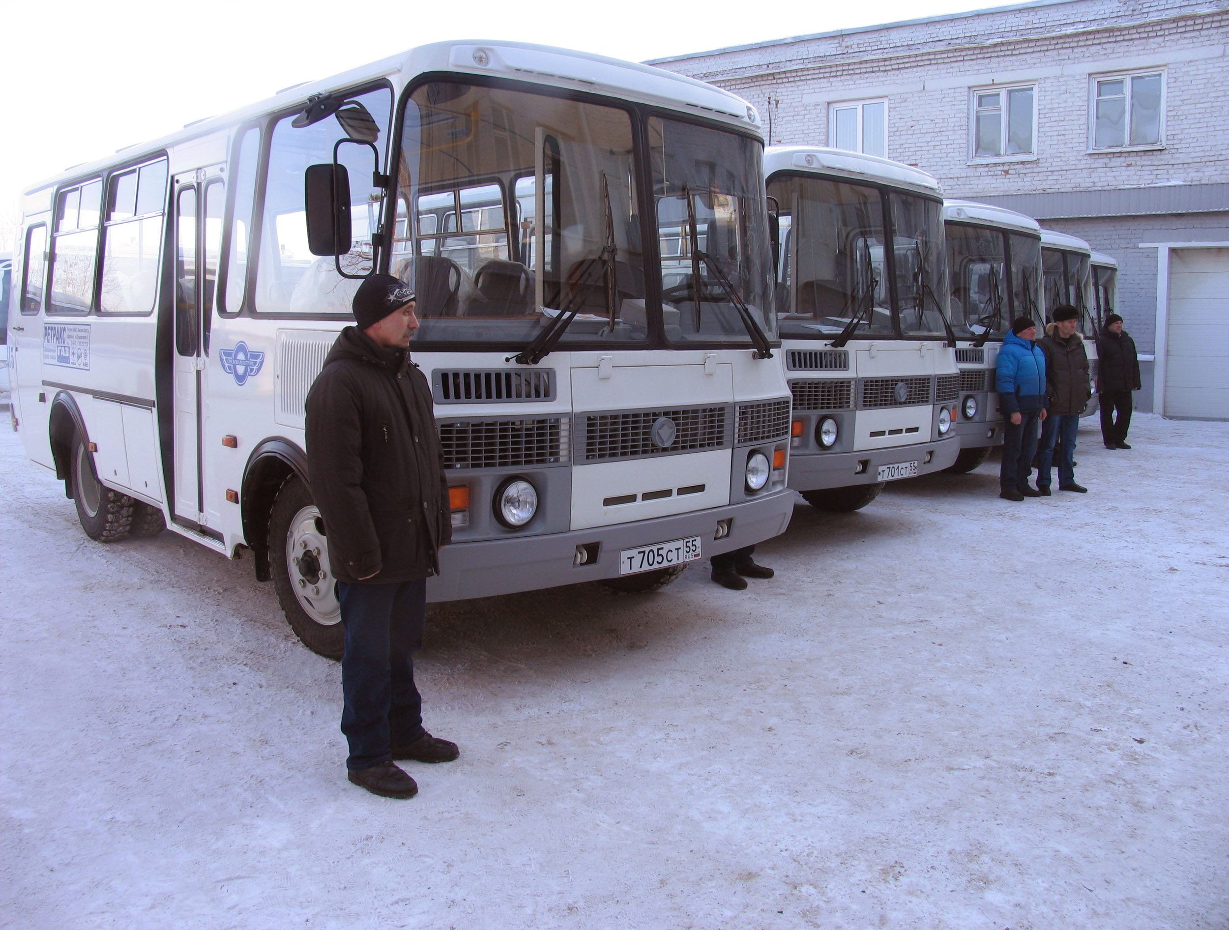 Омская область машины. АТП 36 Калачинск. Автобусы Омскоблавтотранс ПАЗ. Автобусы Омск Омскоблавтотранс. Калачинск пазик АТП 36 автобусов.