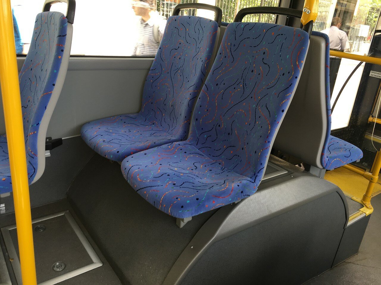 мягкие кресла для автобуса