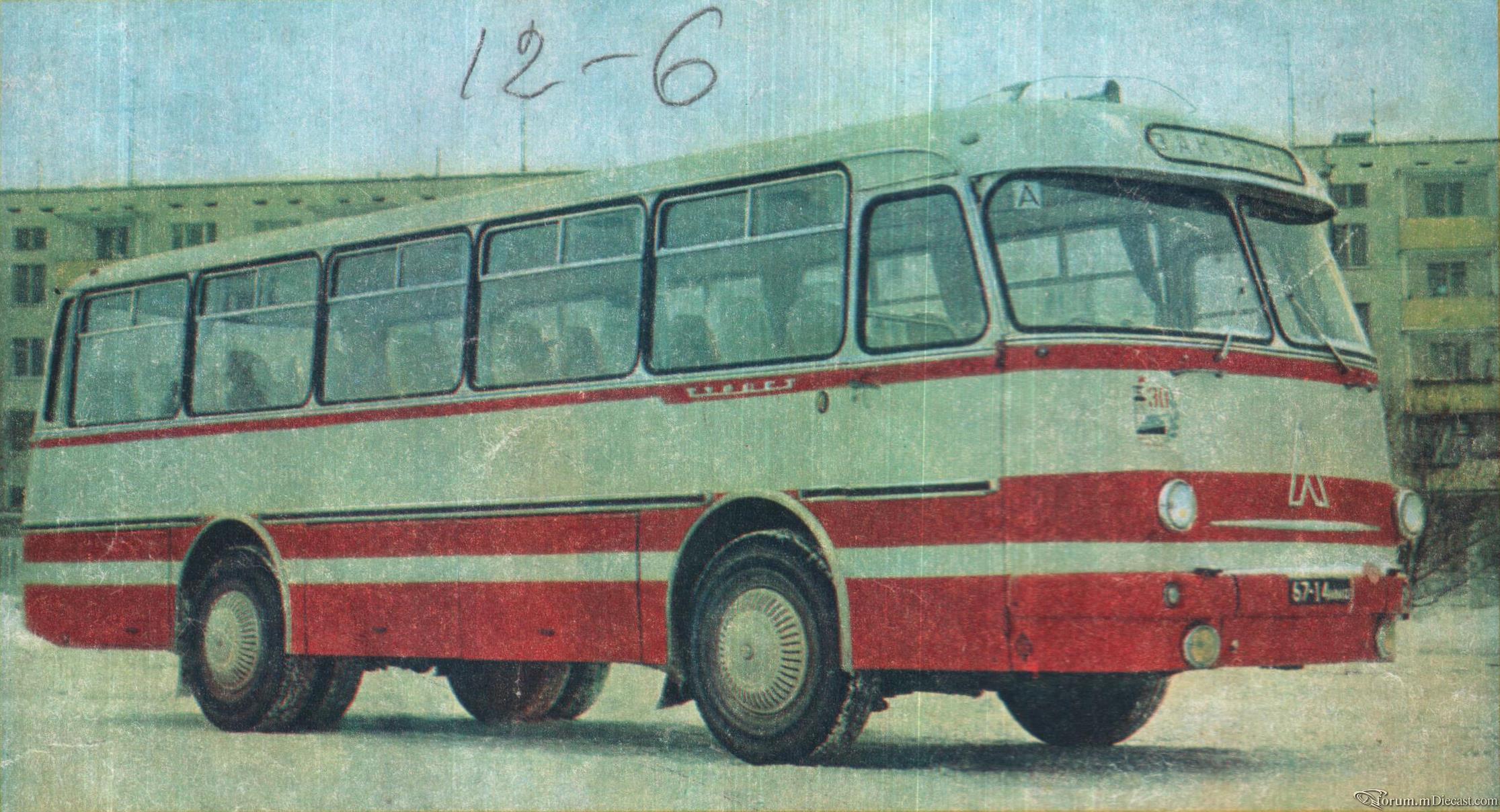 Советские автобусы крыма. ЛАЗ-695 турист. ЛАЗ-695/697. Автобус ЛАЗ 697 Н турист. Автобус ЛАЗ 695 турист.
