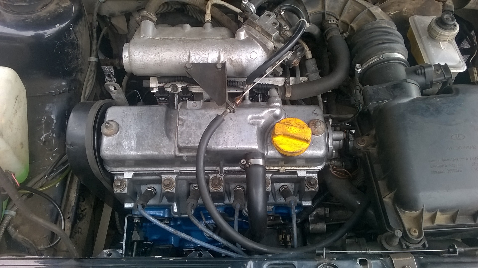 Двигатель новый 2115