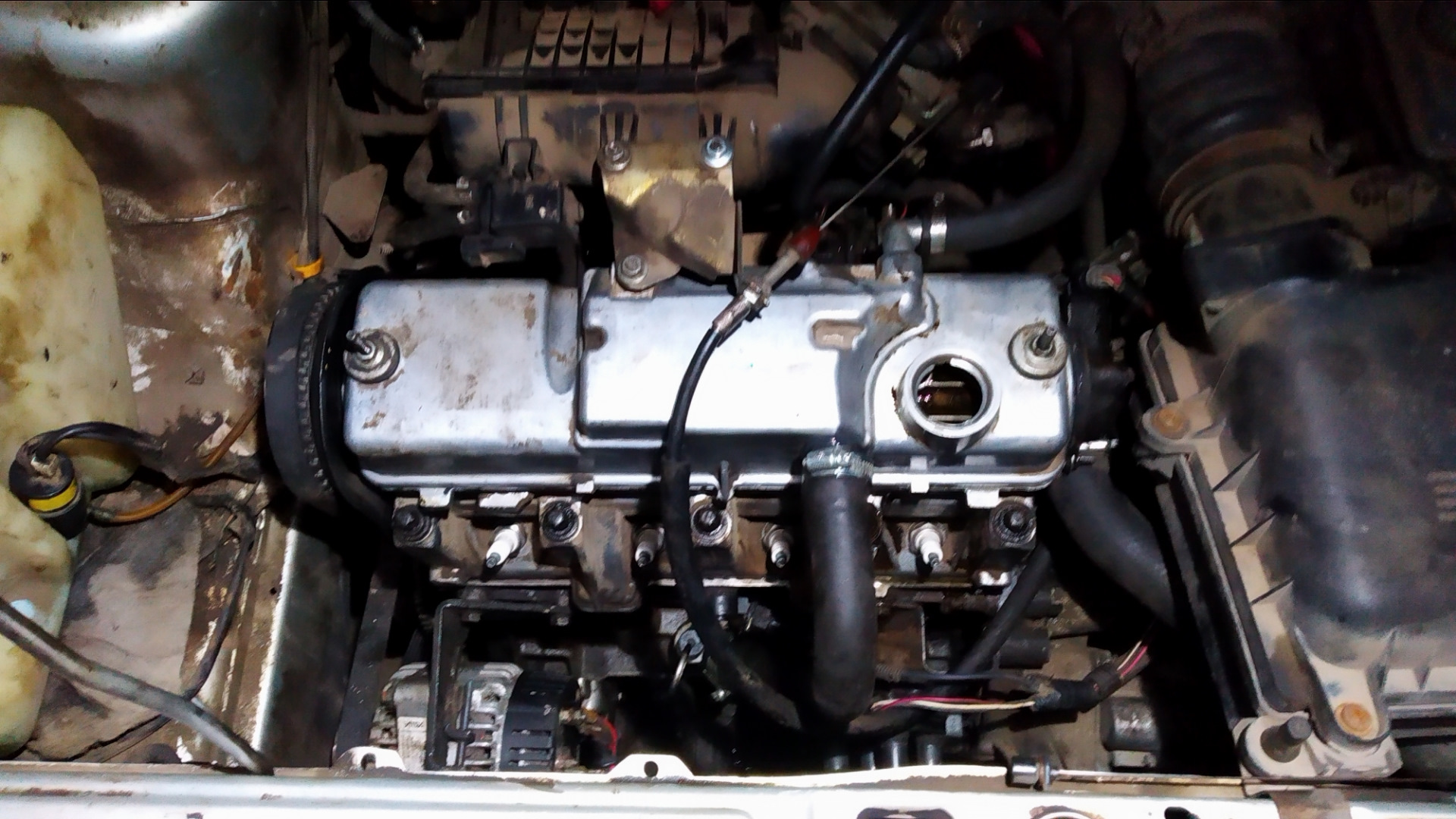 Замена двигателя 2115. Двигатель ВАЗ 2115 8 клапанов. Двигатель 1.6 . 8клоп на ВАЗ 2114. ВАЗ 2115 двигатель 8 клоп. ВАЗ 2115 двигатель 6 клопэ.