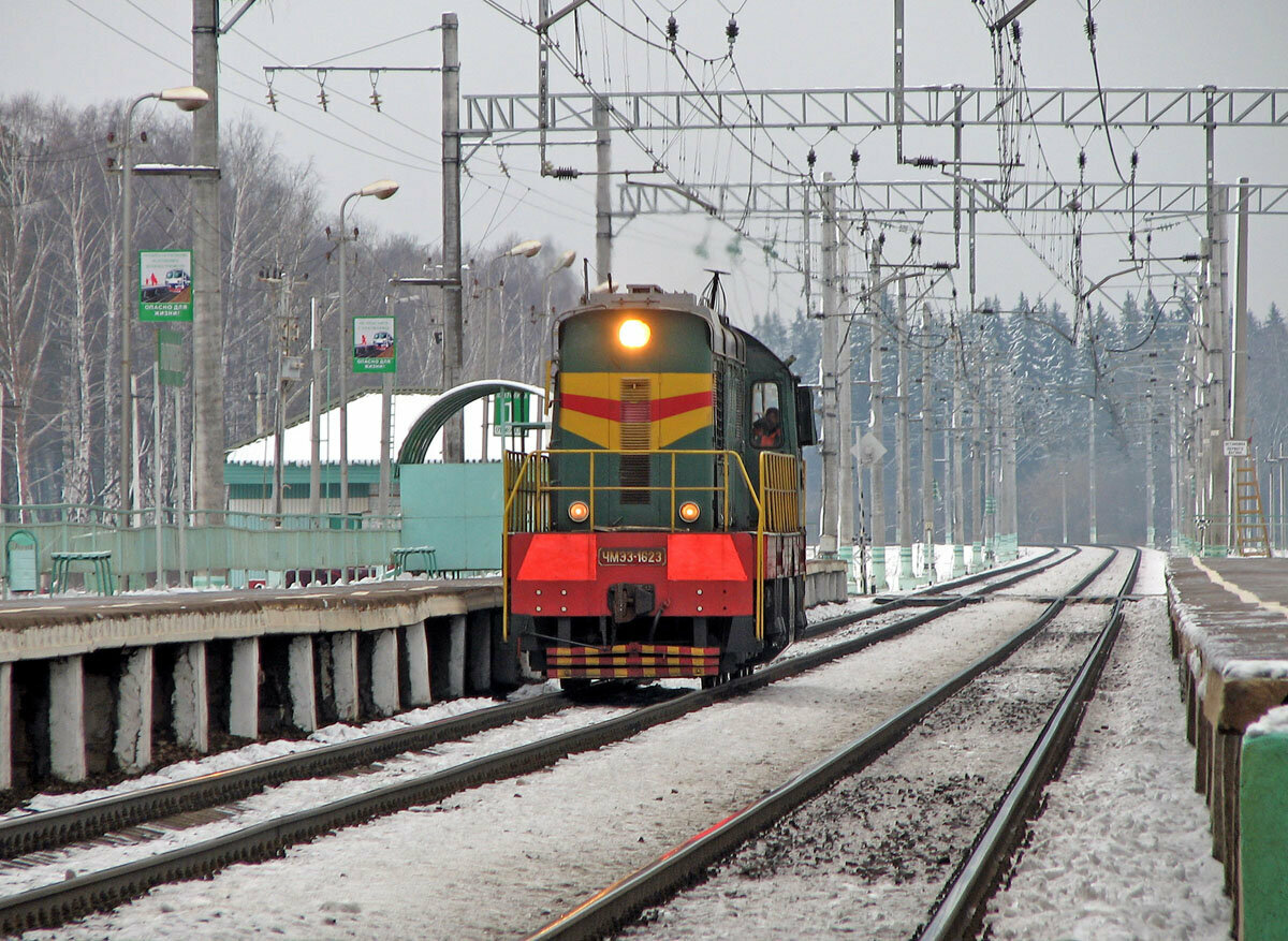 Поезда белорусское направление. 2тэ116-1615. Полушкино ЖД станция. Чмэ3 зимой. Маневровый тепловоз в Тучково.