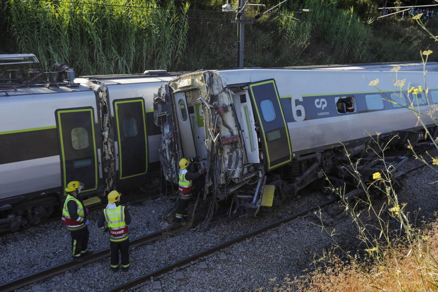 Аварии пассажирских поездов в 2000