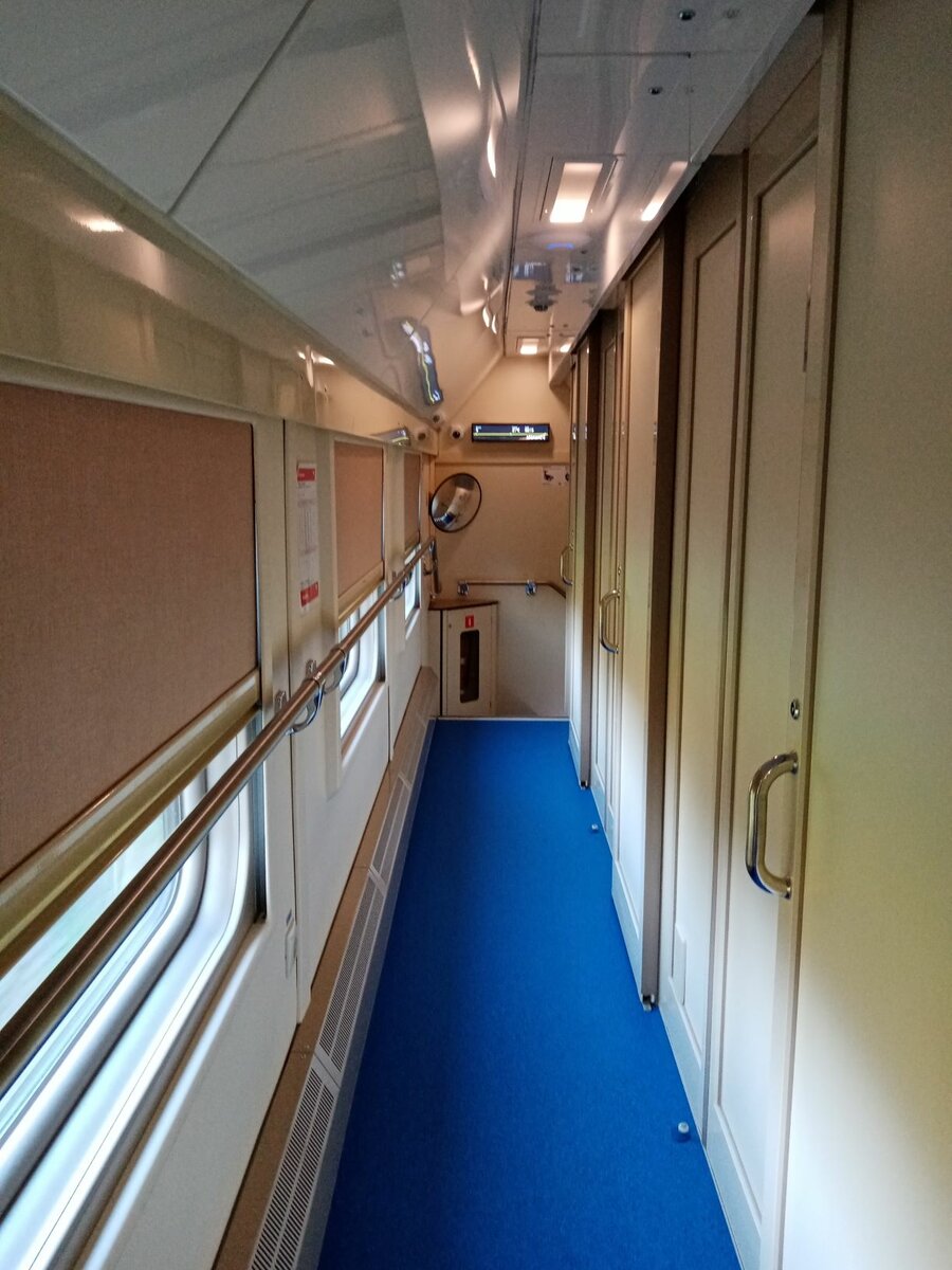 что такое двухэтажный поезд москва санкт петербург