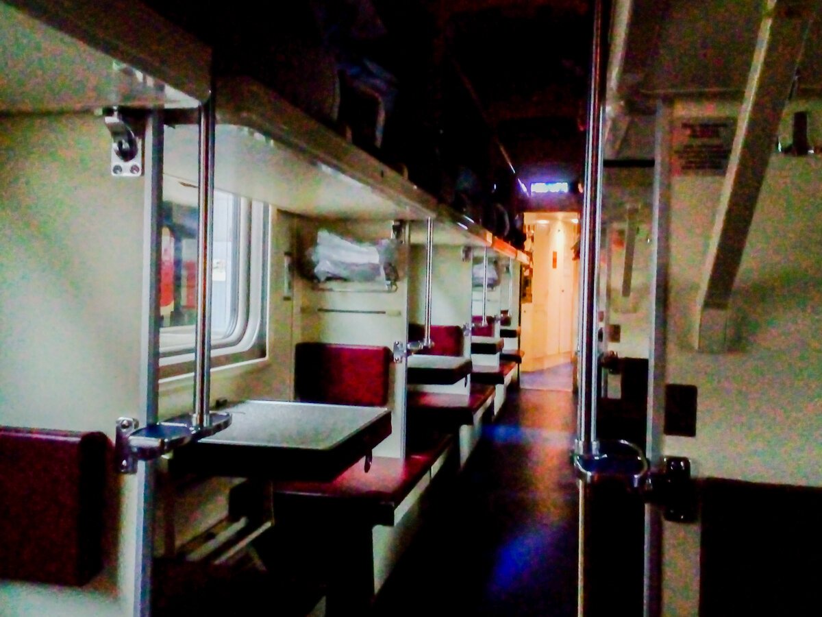 Поезд 116 плацкартный вагон