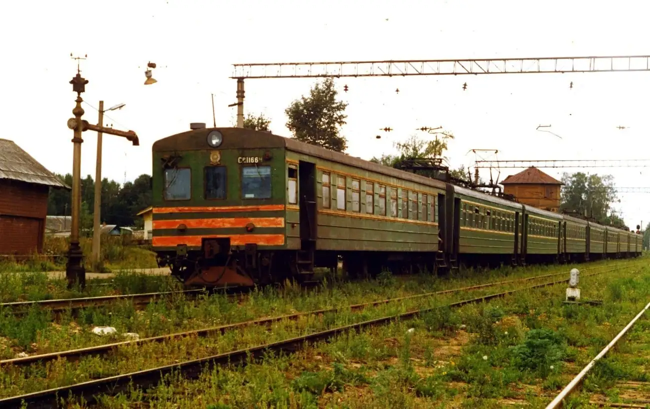 Поезд 90. Электросекция ср3. Ср3 электропоезд. Электрички ср3 СССР. Ср3 Ярославль.