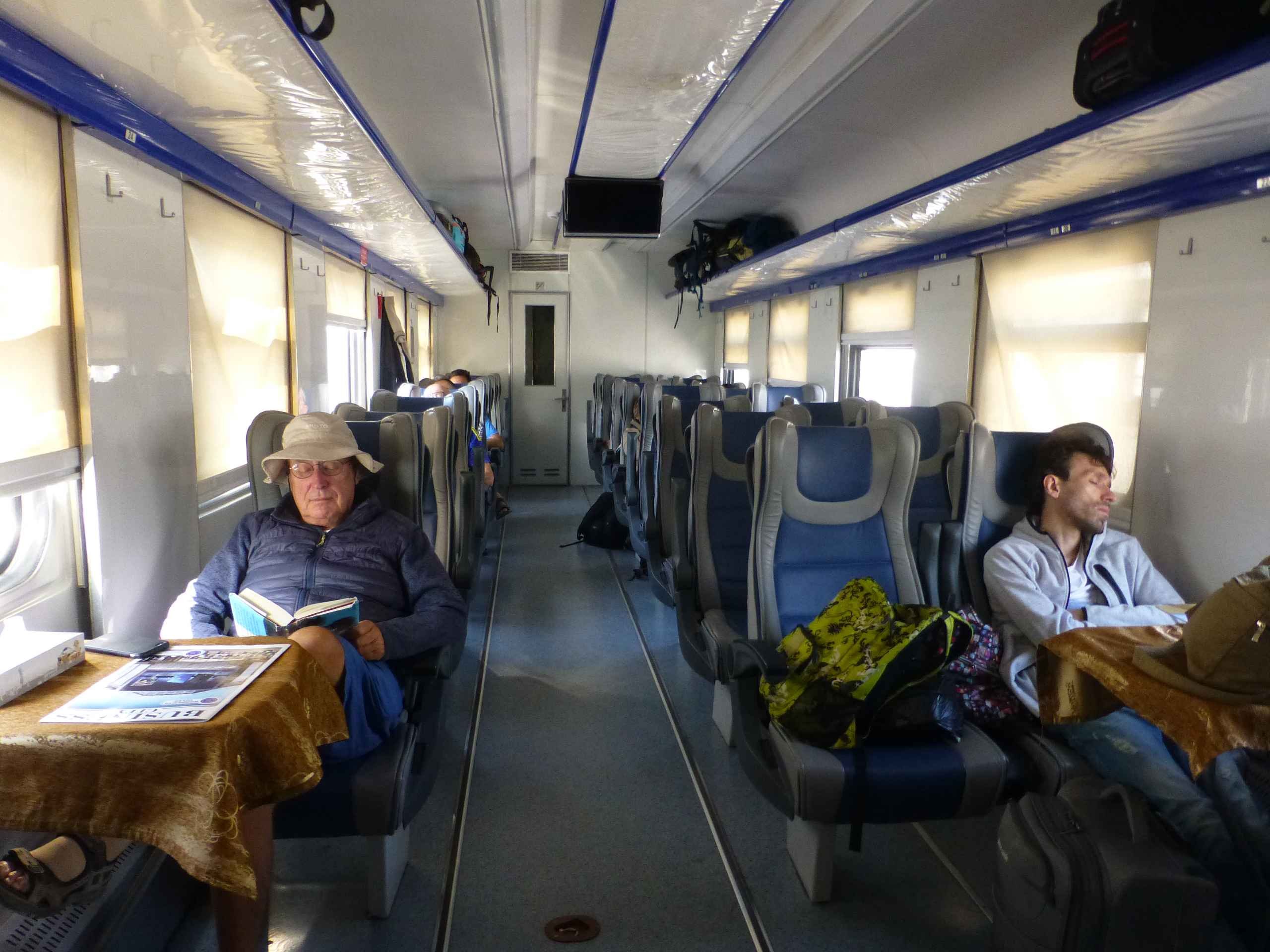 поезд саратов москва сидячий вагон