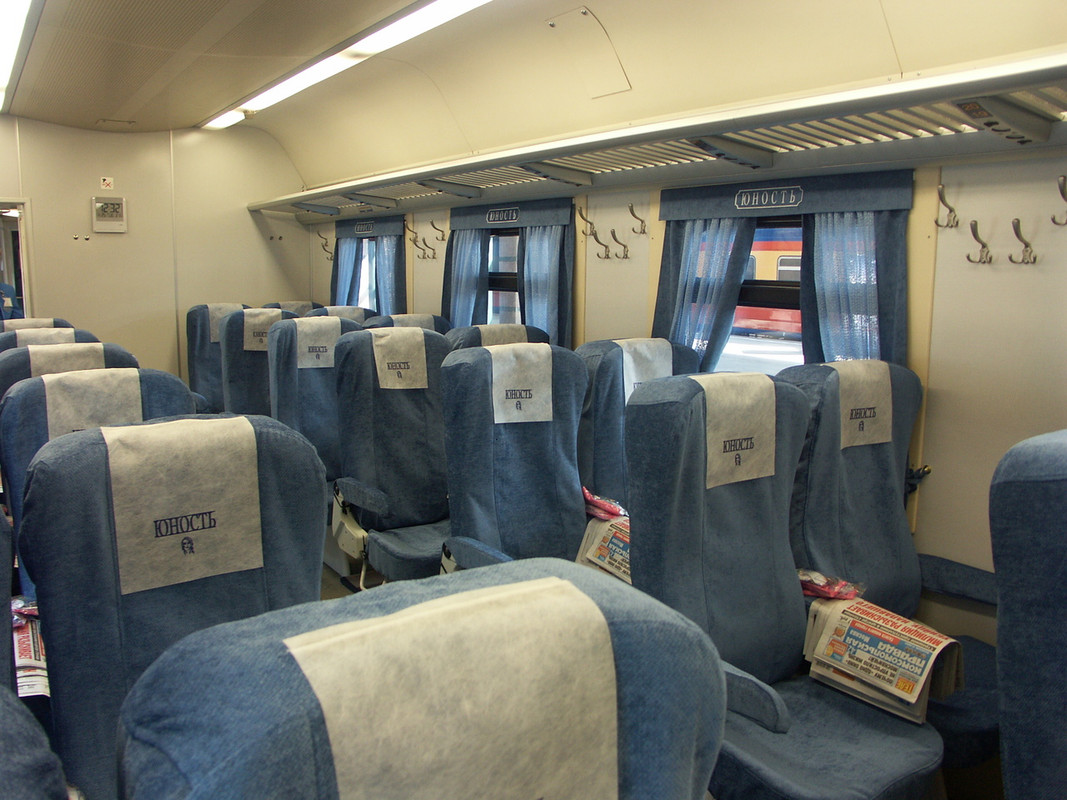 Сидячие места в поезде ржд фото москва