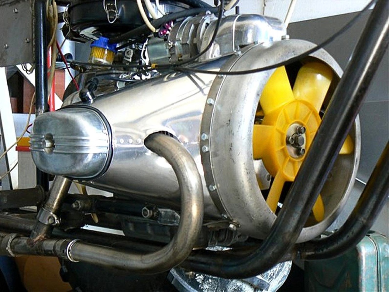 Охлаждение форсированного двигателя мотоцикла: Один комментарий