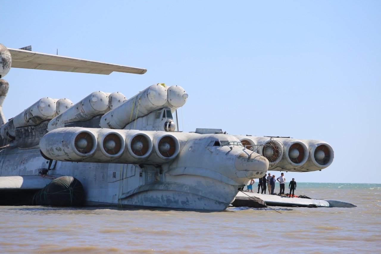 самолет в море в дагестане