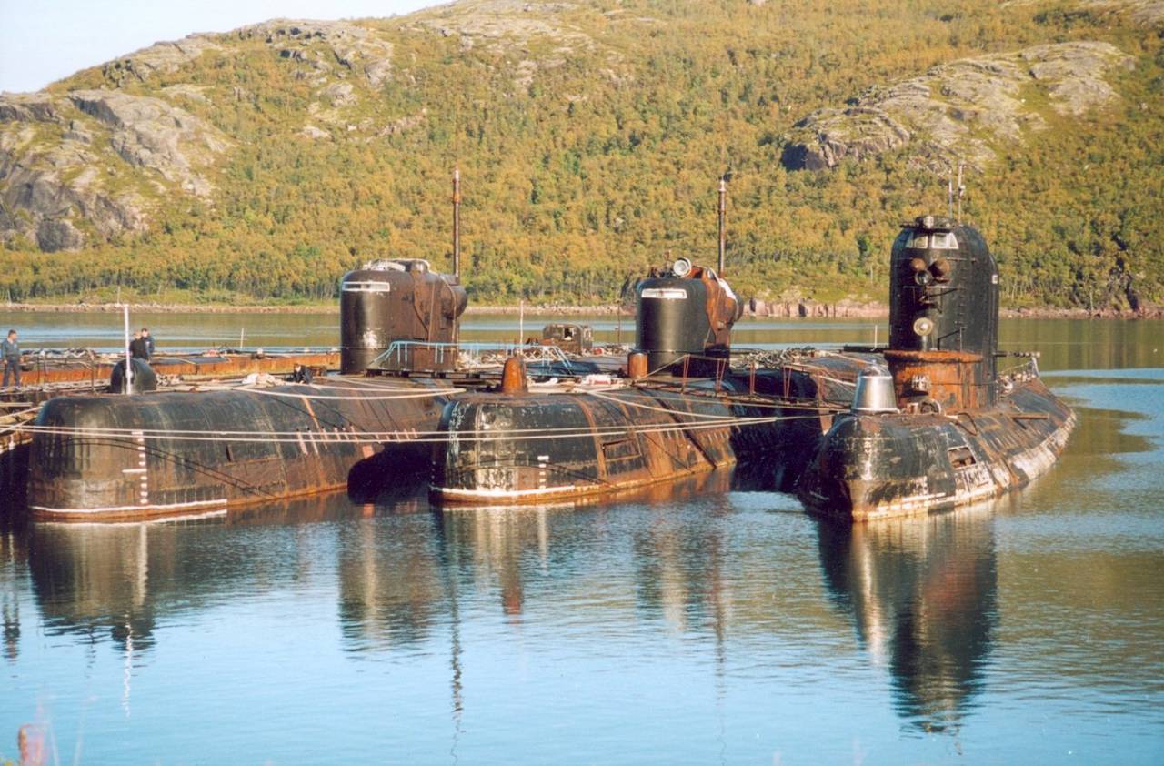 Пл ка. АПЛ К 19 подводная лодка. Атомная подводная лодка Видяево. Видяево база подводных лодок. Подводная лодка к-19 проект 658.