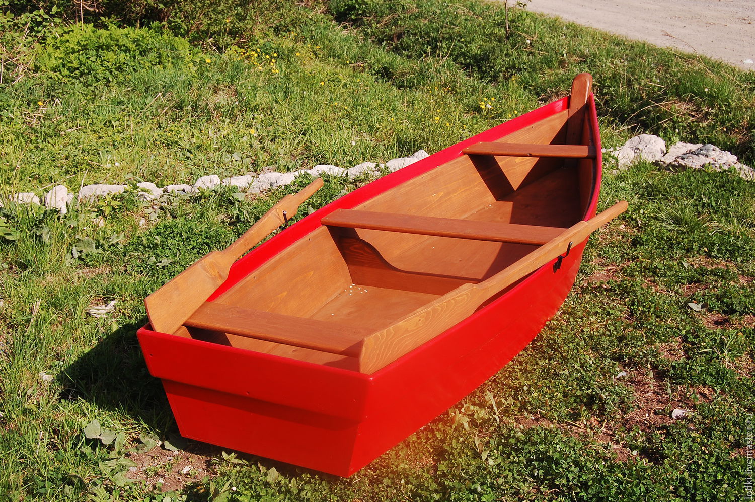 Лодка малютка 2. Декоративная лодка для сада. Каноэ лодка. Декоративная лодка для сада своими.