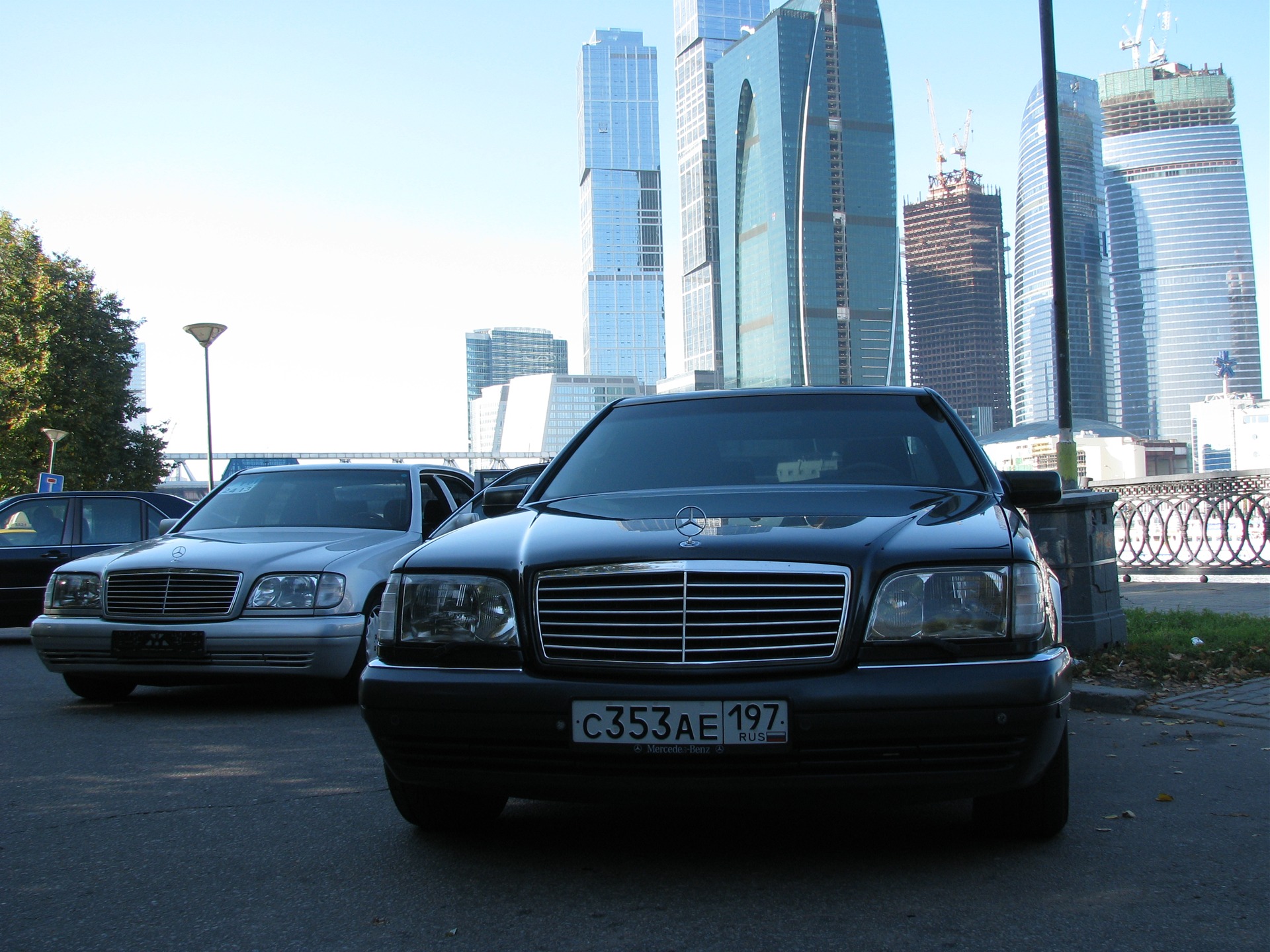 Кабан машина. Mercedes w140. Мерседес w140 кабан. Мерседес 140. Mercedes Benz w140 s600 Бандитский.