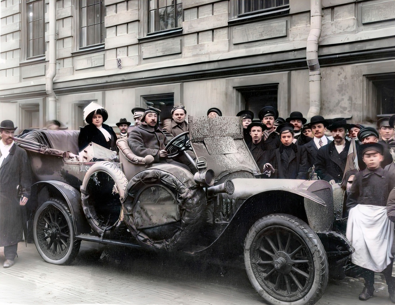 Машины из харькова. Автомобиль Руссо-Балт 1912 года. Автомобиль Руссо-Балт 1911. Автомобиль 1913 Руссо Балт. ПМВ автомобиль Руссо Балт.
