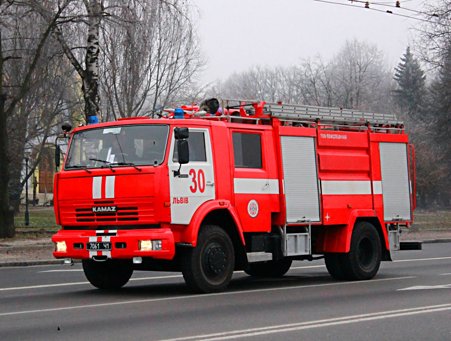 Пожарный камаз 43118. Пожарный КАМАЗ 43253. Пожарная машина КАМАЗ 43253. АЦ-40 КАМАЗ.