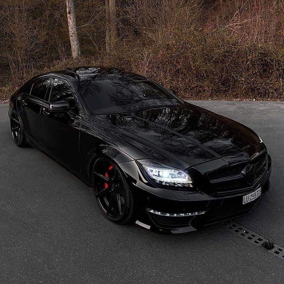 Mercedes CLS 63 AMG Black Tuning