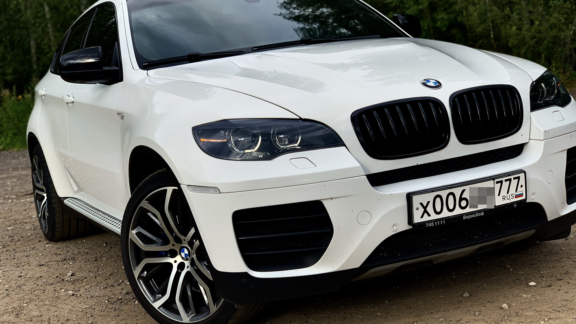 Бмв х6 е71. BMW x6 е71. БМВ x6 e71. БМВ х6 белая. Е71 БМВ белый.