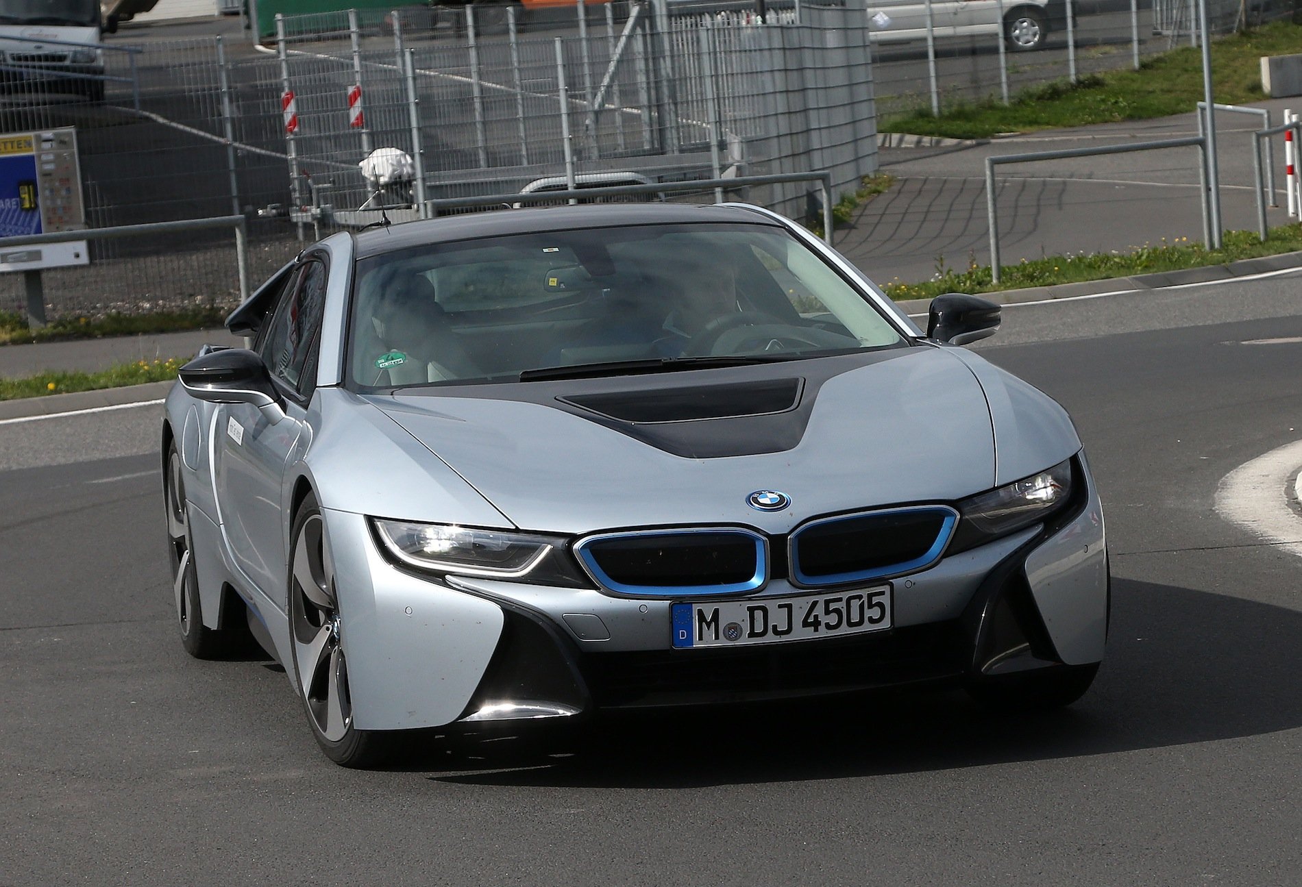 Ай 007. БМВ ай 7. BMW i8 Silver. BMW i7 Москва. БМВ ай 6.