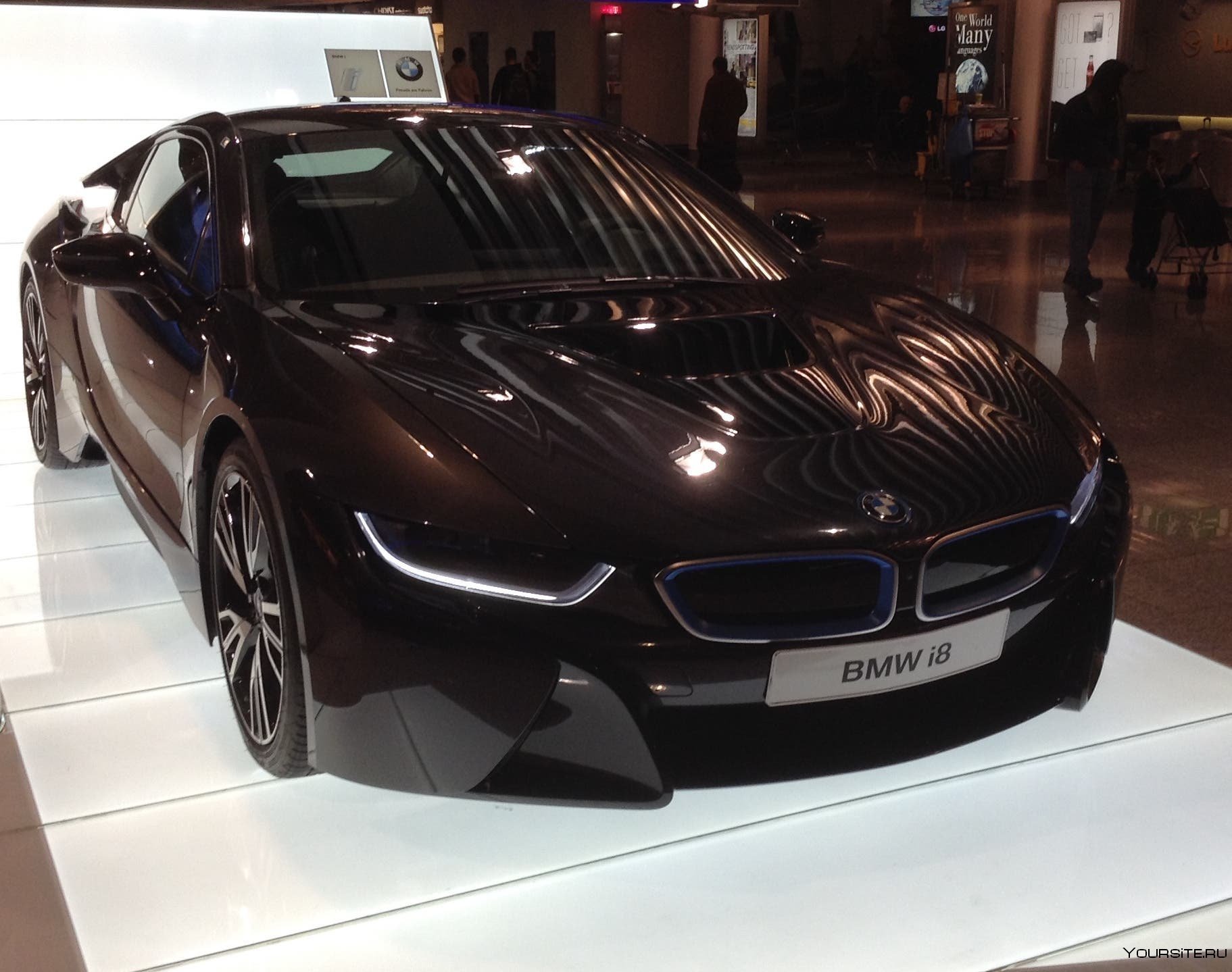 BMW i8 2020