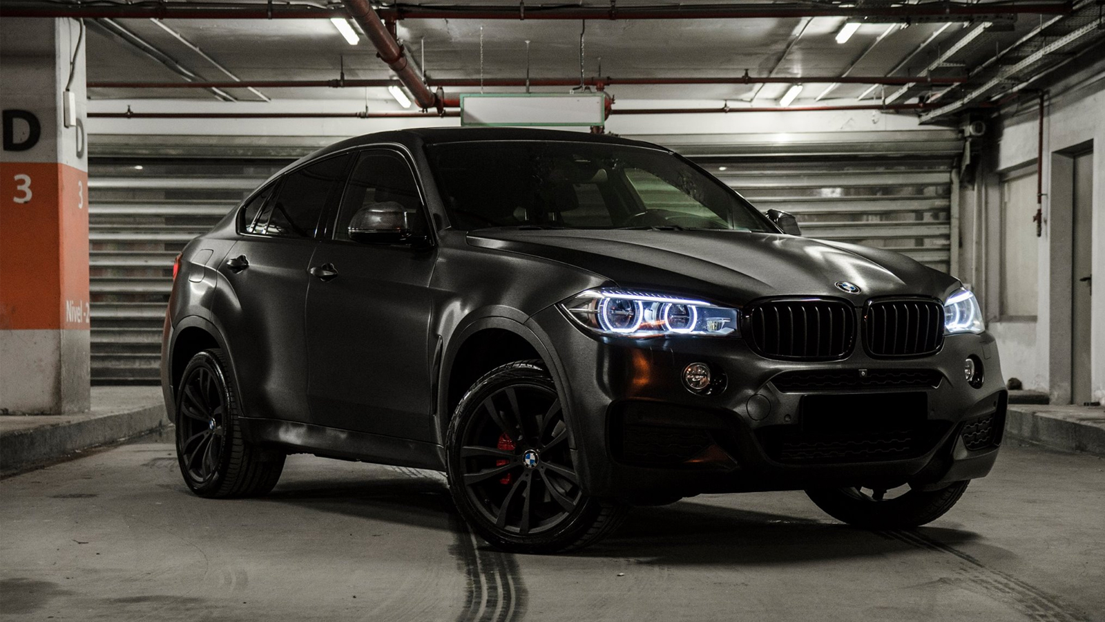 Blackzid m1. БМВ х6 Блэк эдишн. BMW x6 Black. BMW x6m черный матовый. BMW x6 2021 черный.