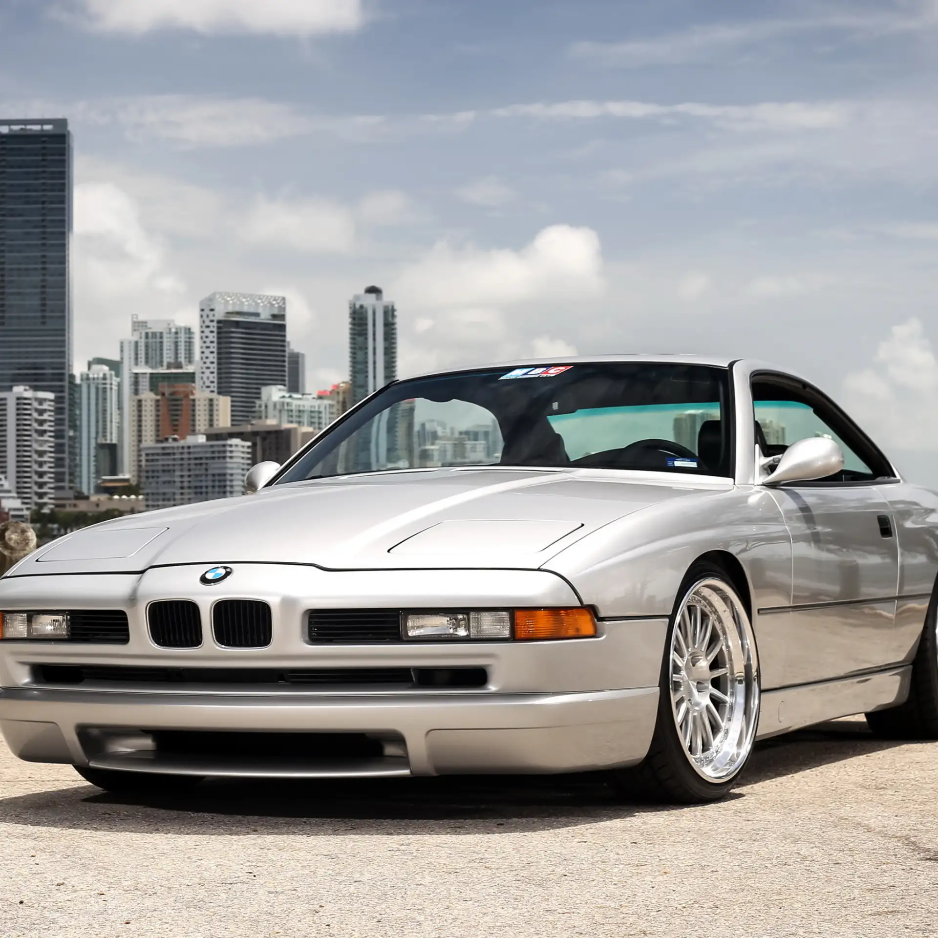 BMW 850 акула