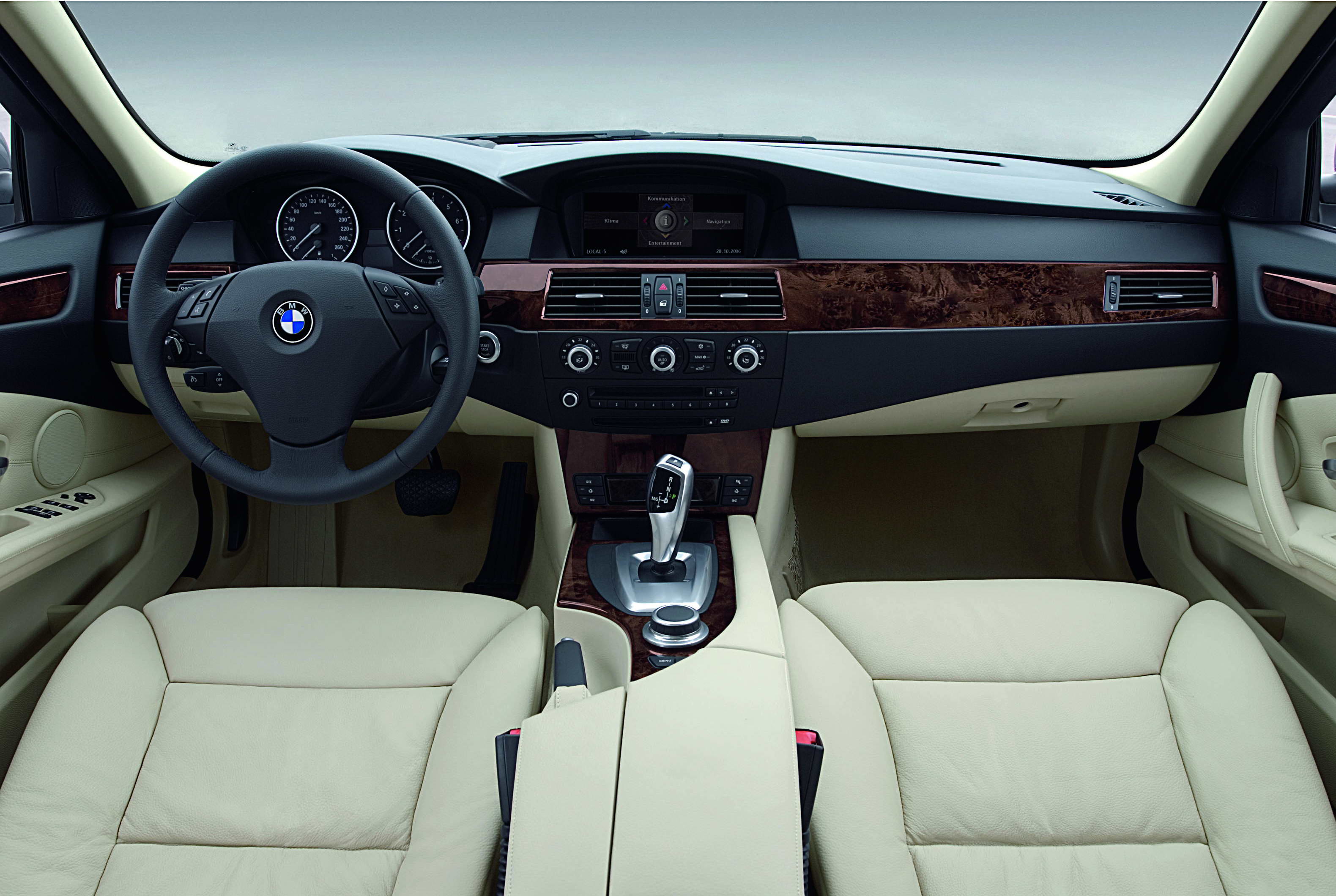 BMW m5 dashboard