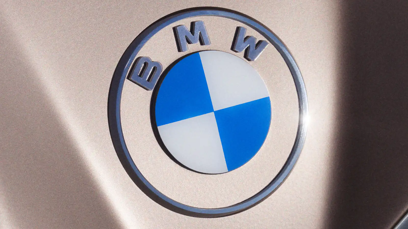 BMW знак