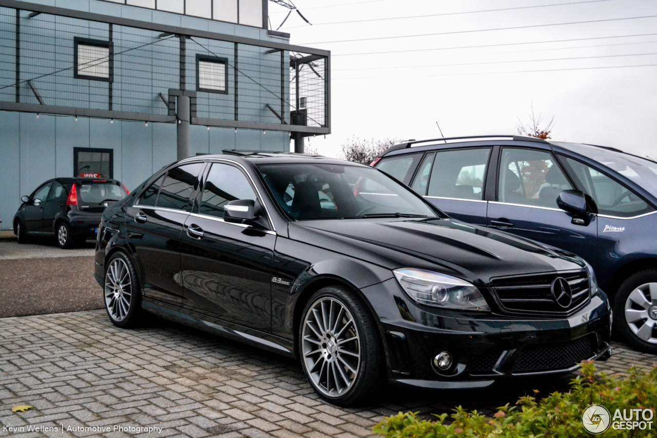 Мерседес 204. Mercedes c63 AMG w204 Black. Mercedes c w204 AMG черный. Mercedes c-class w204 AMG черная. Mercedes c class w204 дорестайлинг.