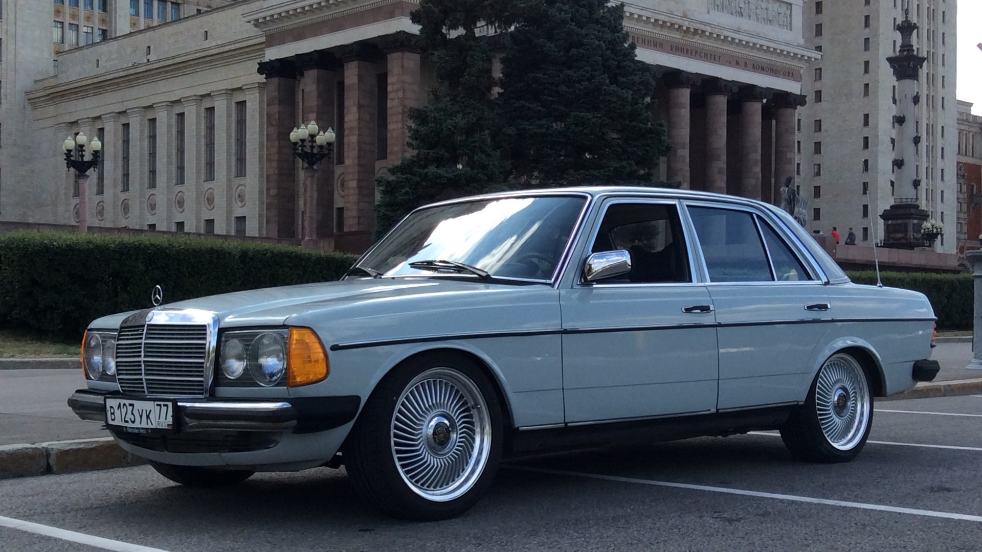 Mercedes benz w123. Мерседес w123. Мерседес Бенц 123. Мерседес 123 кузов.