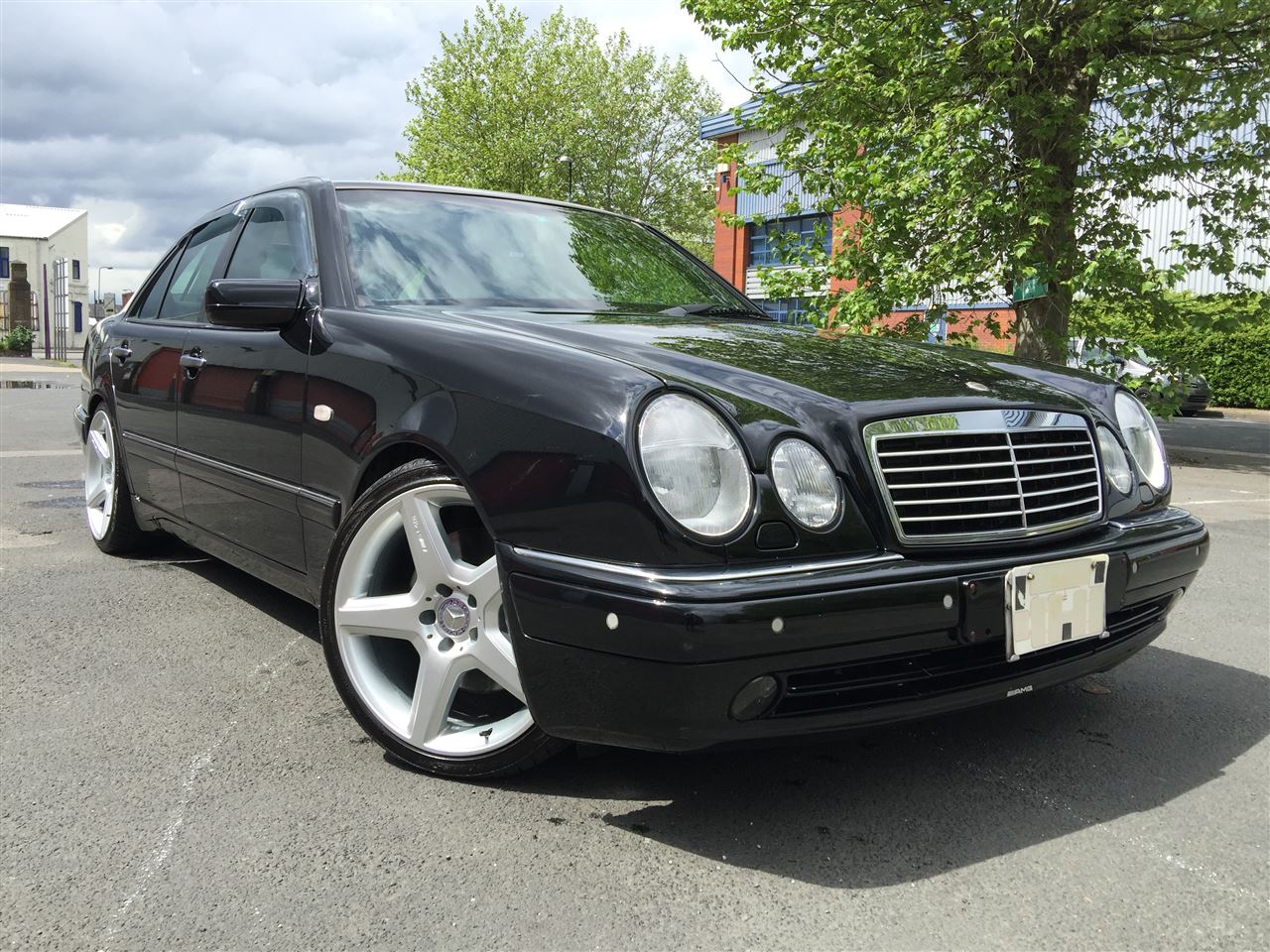 Мерс w210. Мерседес Бенц 210. Mercedes-Benz w210. Mercedes Benz e210. Mercedes e w210.