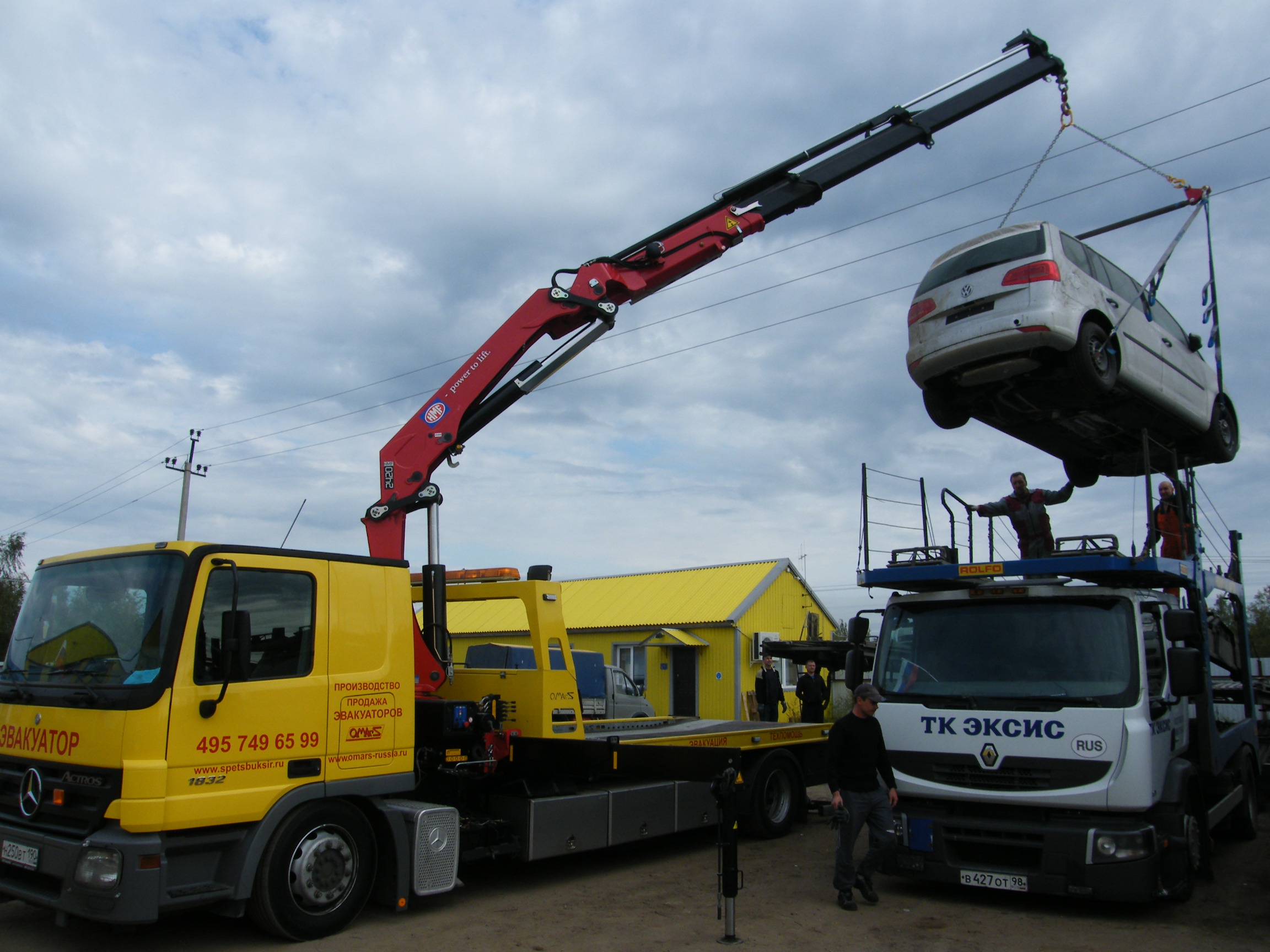 Эвакуатор манипулятор. Mercedes Benz Actros эвакуатор. Мерседес 1824 манипулятор эвакуатор. КМУ 910 TS эвакуатор. Mercedes Benz 1120 manipulyator Palfinger.