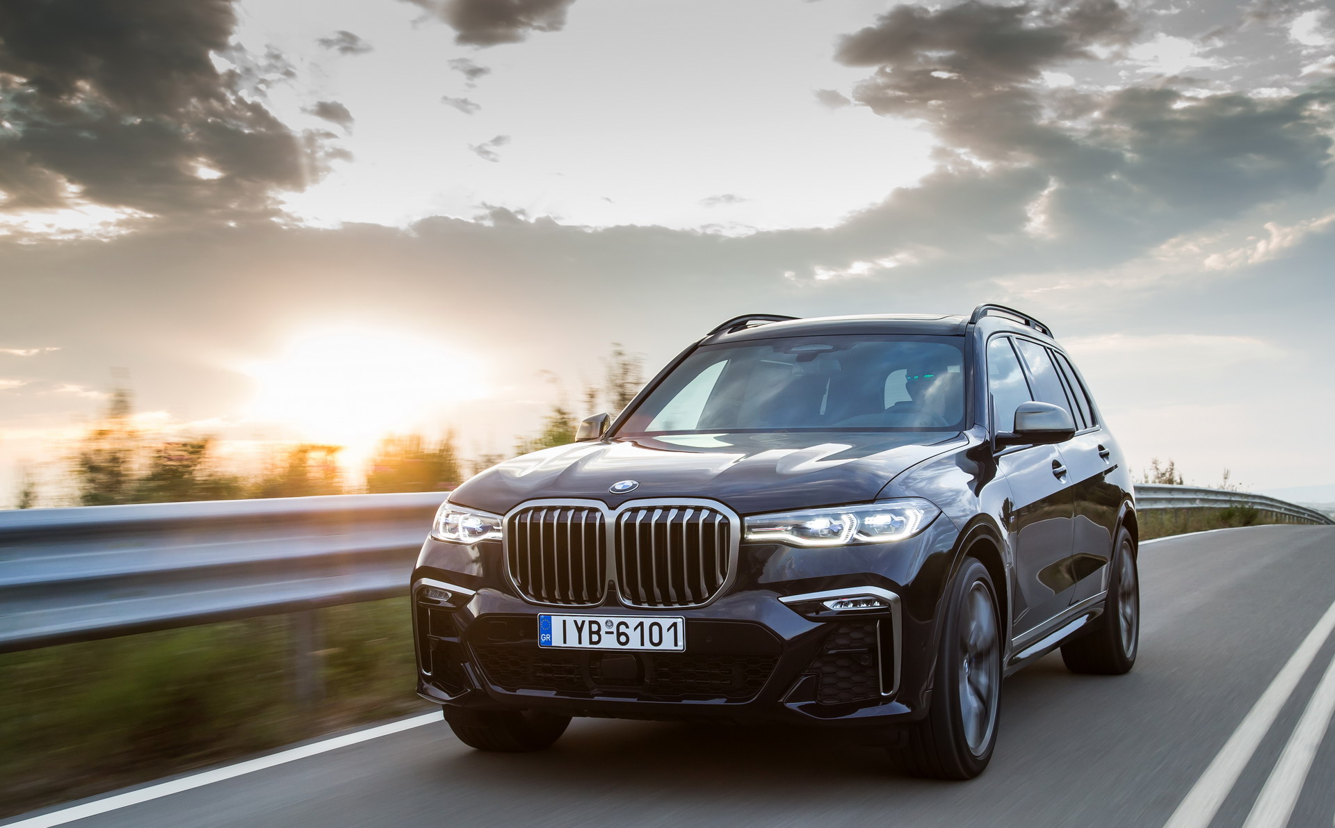 Бмв х5 2022. БМВ x7 m50d. BMW x7 m50d 2020. BMW x5 m50d 2022. БМВ х7 2022.