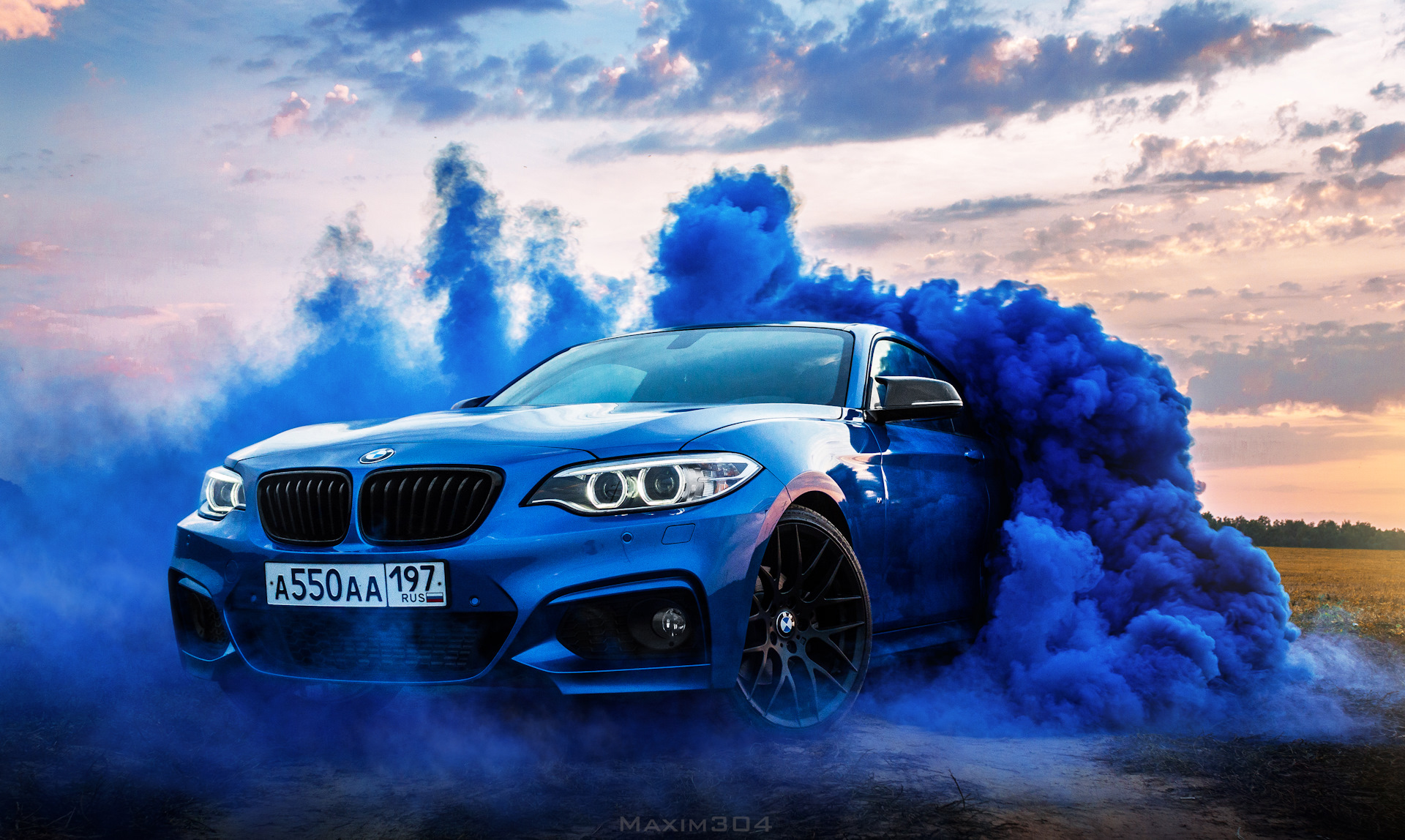 Аватарка м5. БМВ м5 синяя. BMW m5 дым. Крутая БМВ м5. БМВ дрифт синий м5.