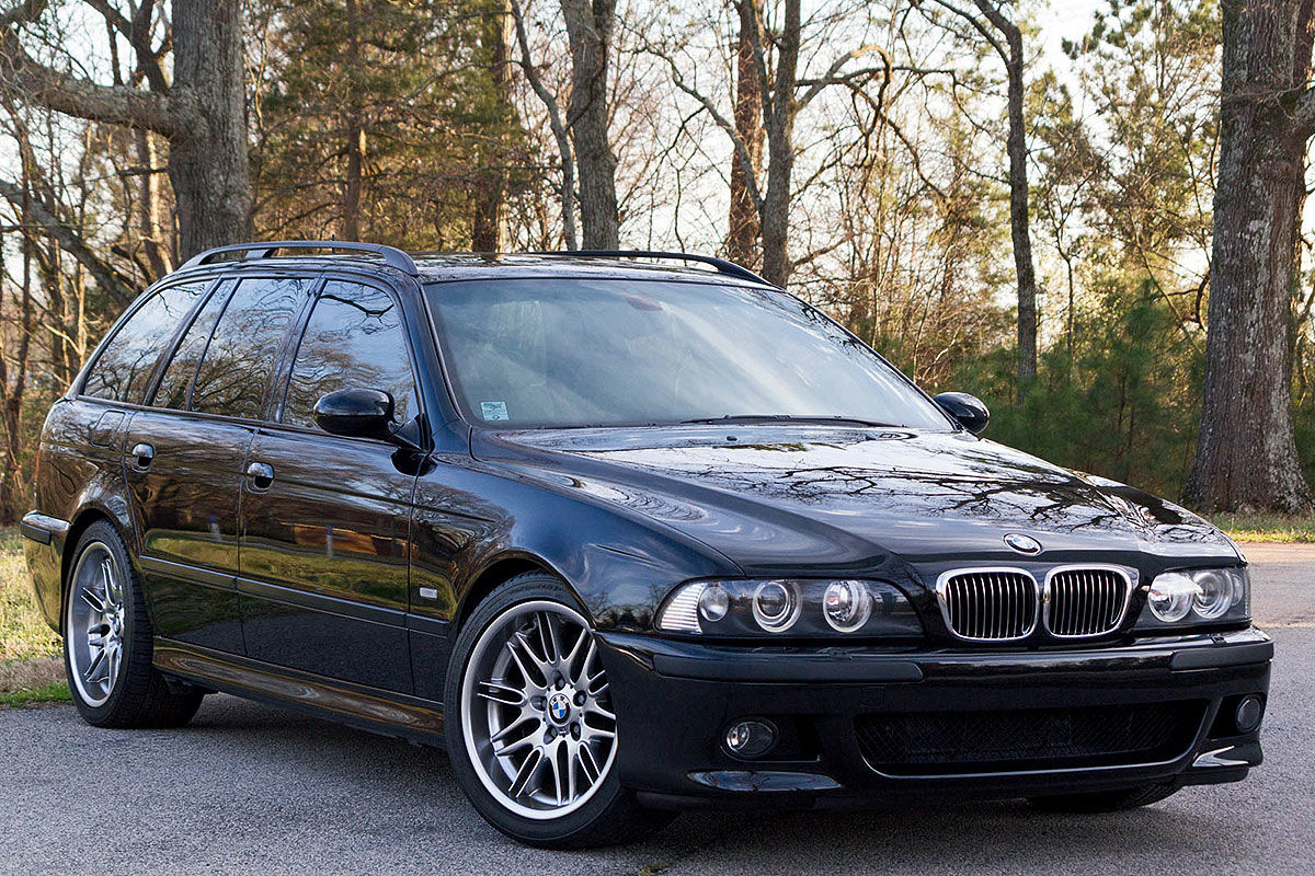 Разбор бмв е39. BMW m5 e39 Touring. БМВ е39 универсал. БМВ 5 е39 универсал. BMW 5 e39 туринг.