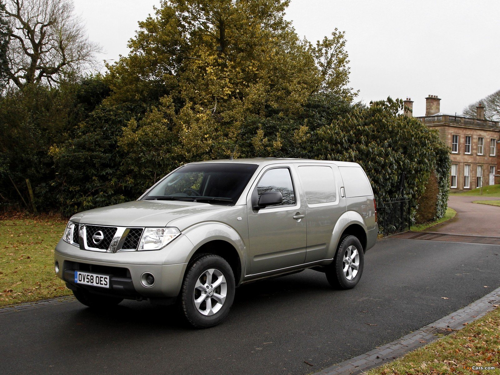 Патфайндер r51. Nissan Pathfinder r51 2004. Ниссан Патфайндер 51. Nissan Pathfinder r51 пикап. Nissan Pathfinder van uk-spec.