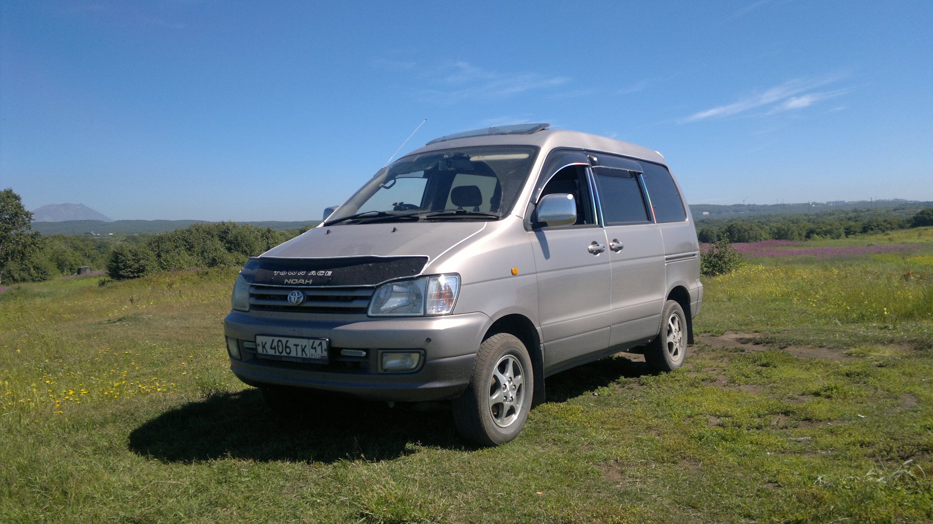 Toyota town ace. Тойота Town Ace Noah. Тойота Таун Эйс Ноах. Тойота Таун айс Ной. Toyota Town Ace 20015.