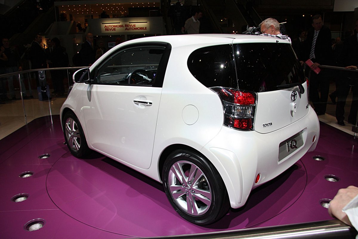 Toyota IQ 2016