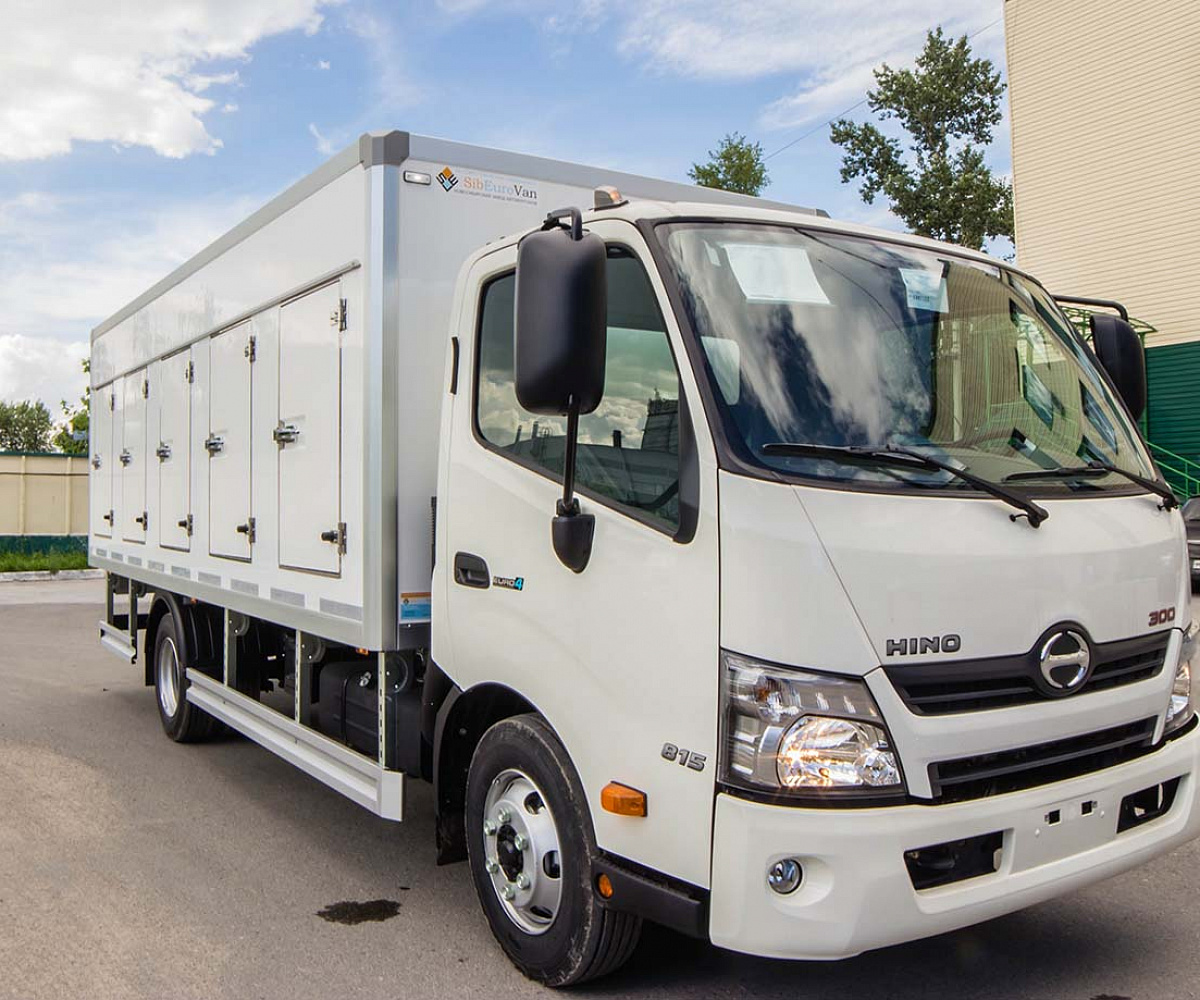 Hino. Hino 300. Тойота Хино 300. Грузовик Хино 300. Хино 300 xzu720l.