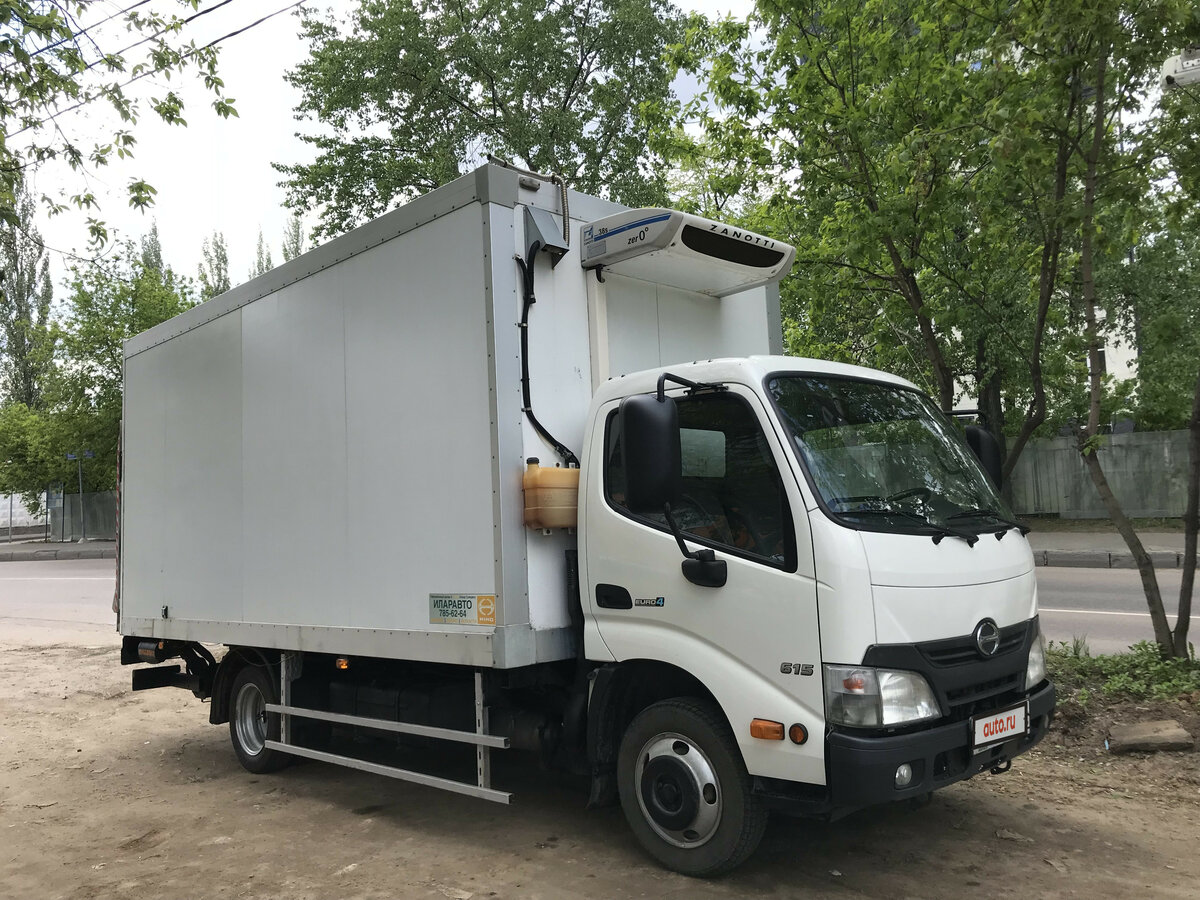 Hino 4. Тойота Хино. Фара фургон Тойота Хино. Зеркало Тойота Хино 500. Автономный рефрижератор на грузовик.