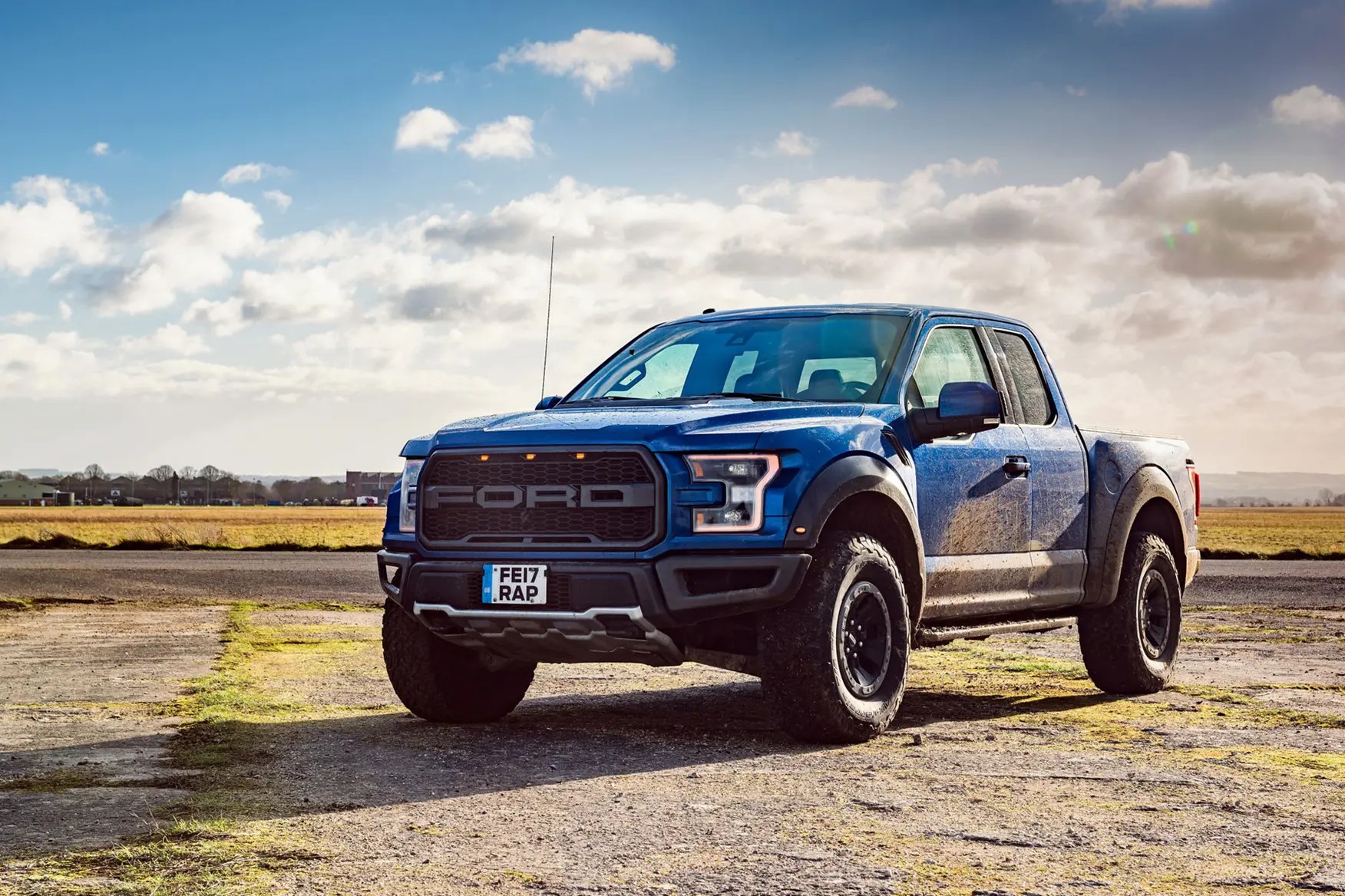 Ford f150 Raptor Blue