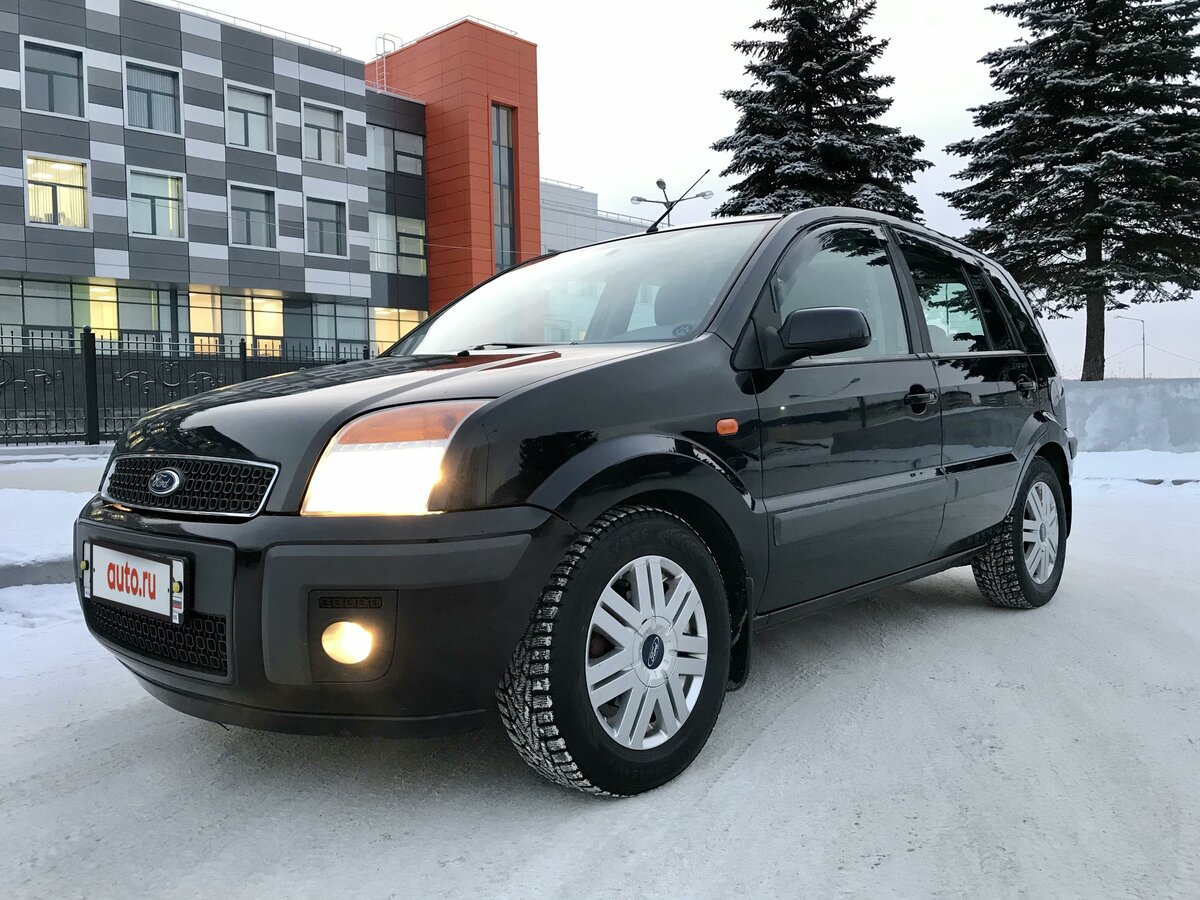 Ford Fusion черный