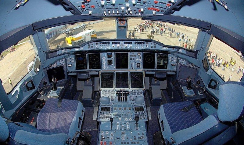 Самолет а380 салон