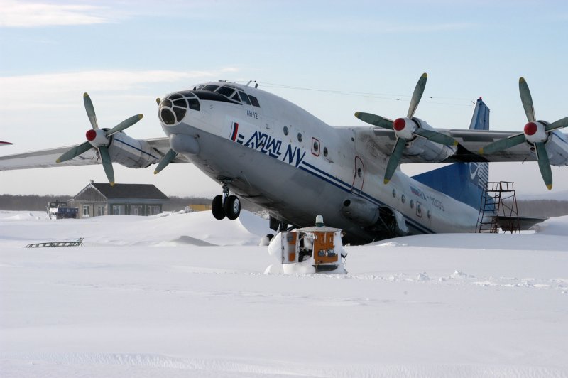 АН 12 первый полет