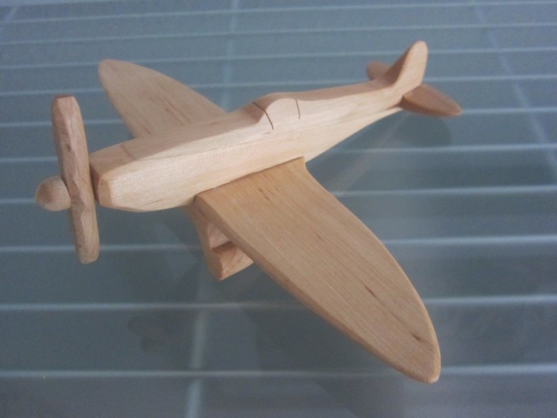 Самолёт биплан из дерева