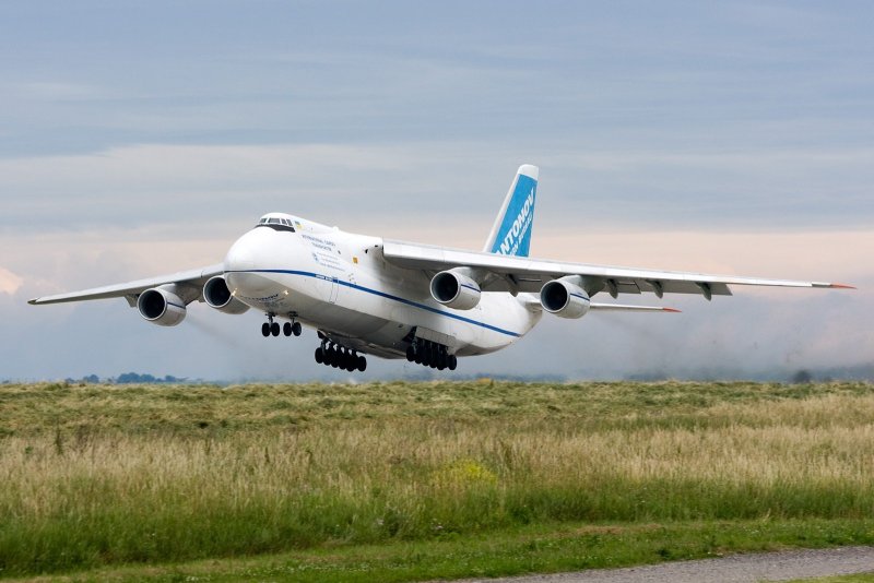 АН-225 «Мрия» 1988