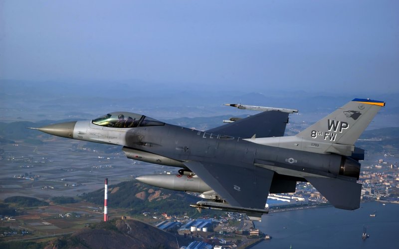 MCDONNELL Douglas f-16