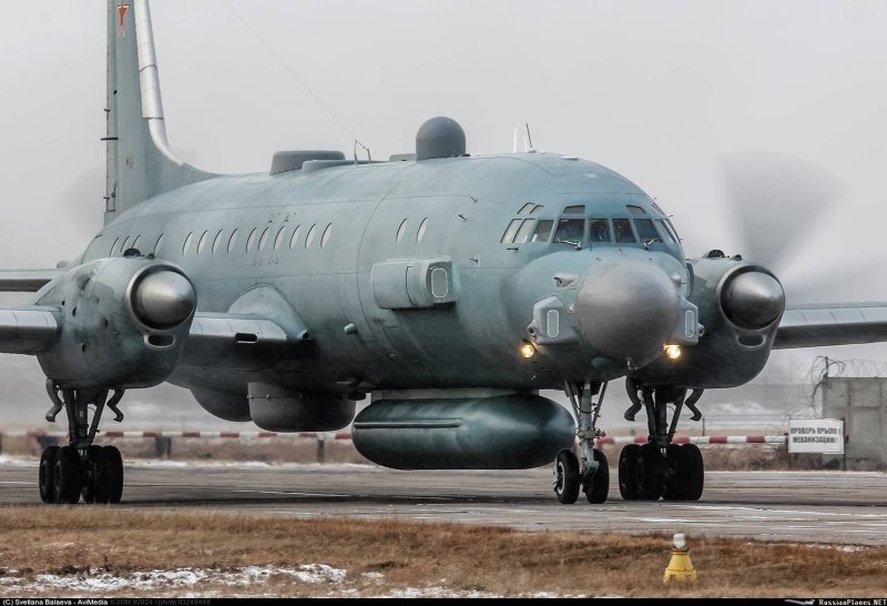 Самолет-разведчик ил-20м