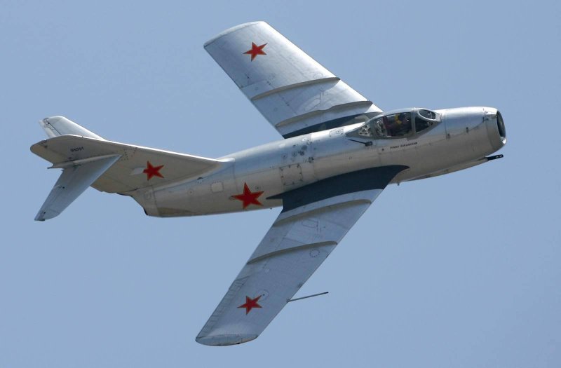 Самолёт миг-15бис