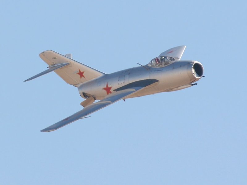 Миг-15 реактивный самолёт