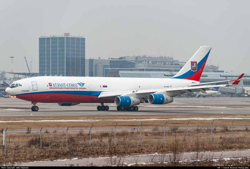 Самолет Россия ил 96